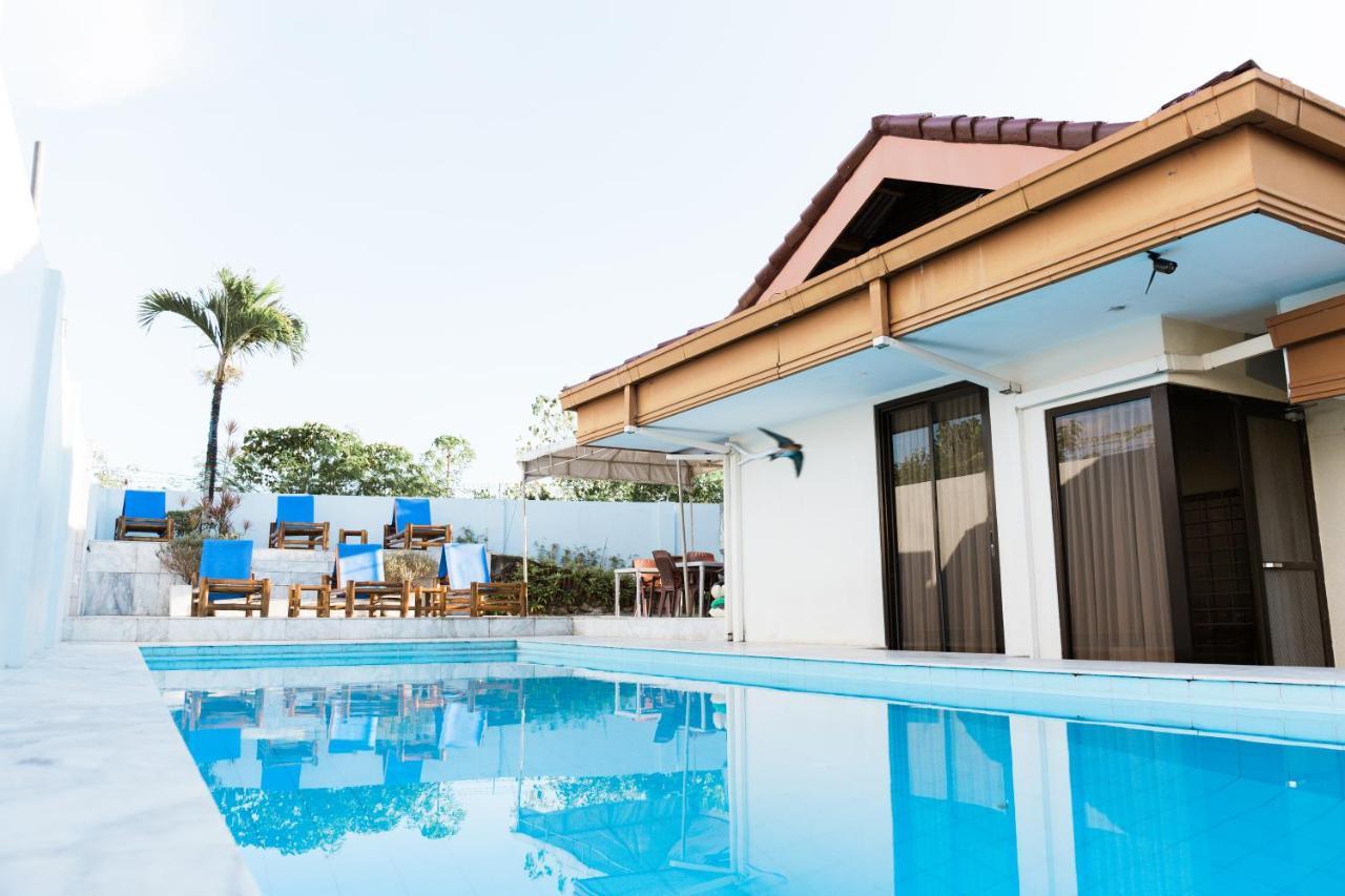 Seaview Hills Luxury Apartments & Rooms Dauis Eksteriør bilde