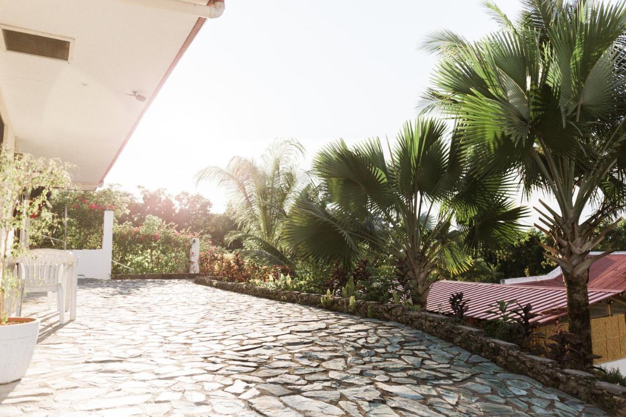Seaview Hills Luxury Apartments & Rooms Dauis Eksteriør bilde