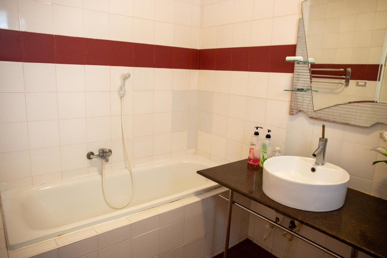 Seaview Hills Luxury Apartments & Rooms Dauis Eksteriør bilde